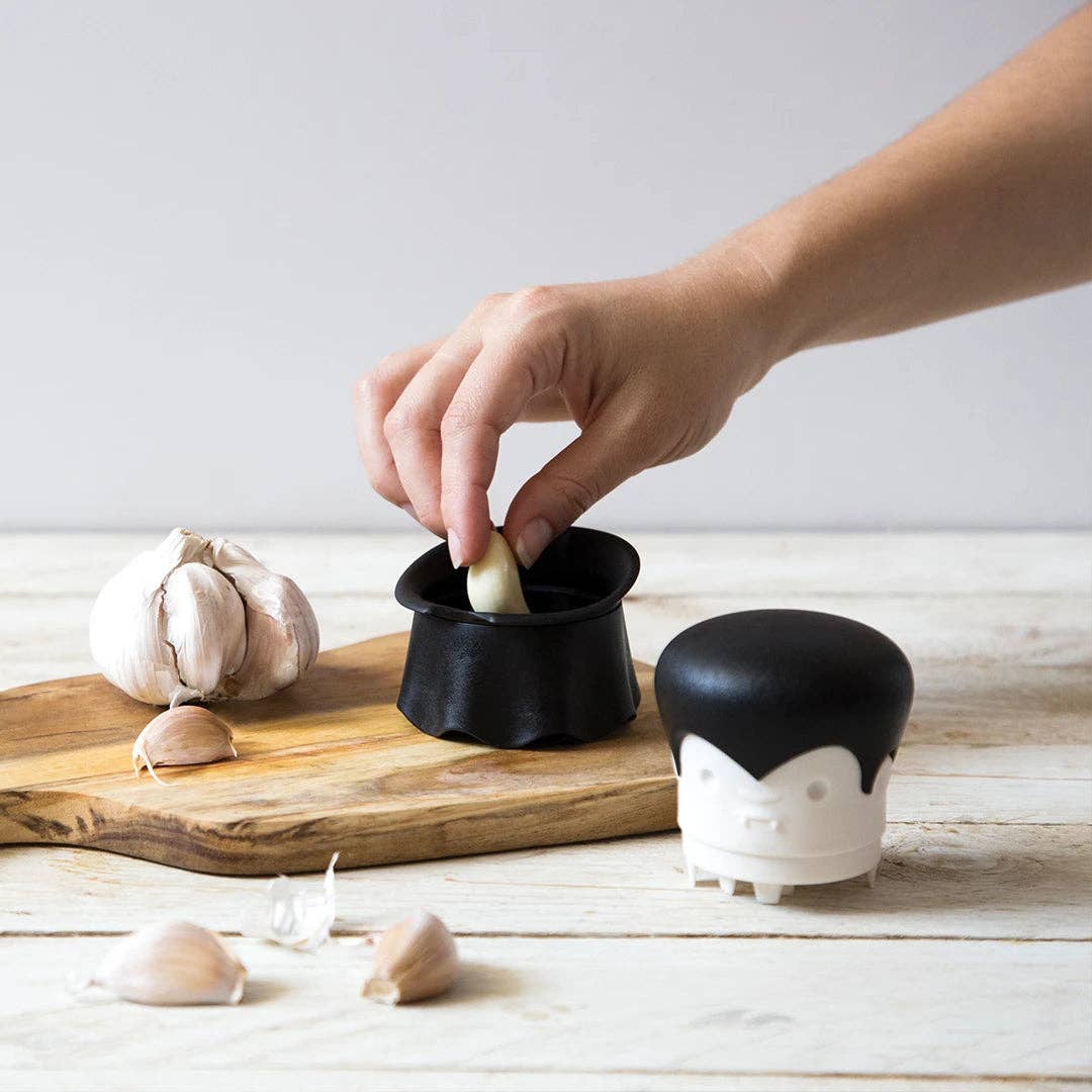 Garlic Crusher: Gracula