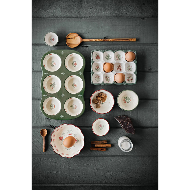 Muffin Pan: Camellia