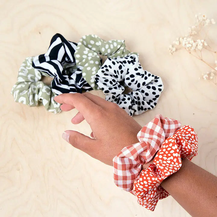 Craft Kit: Scrunchies