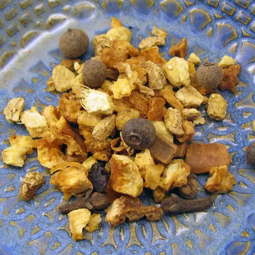 Oliver Pluff wassail wine spice mix featuring dried fruits and spices for flavorful beverages