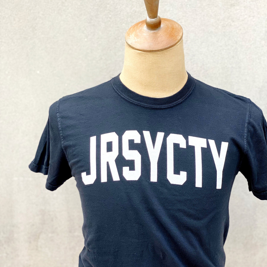 Shirt: JRSYCTY